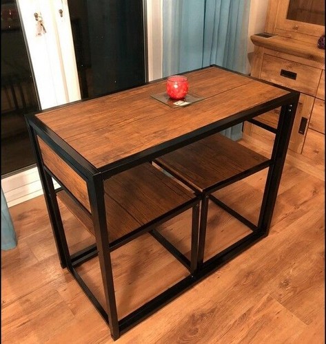 Small table and chairs - small,