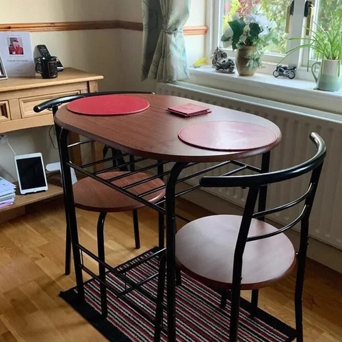 Small table and chairs - small, 2